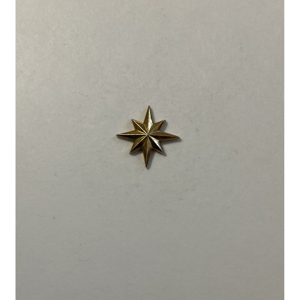 Captain Marvel Gold Tone Star Lapel Pin Hat Pinback Marvel Comics MCU Accessory